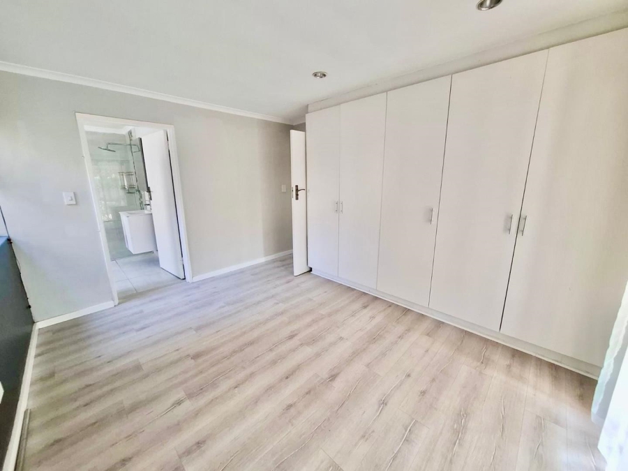 4 Bedroom Property for Sale in West Beach Western Cape